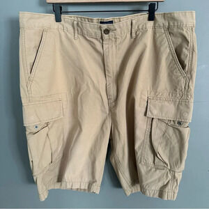 Levi Strauss Men's Vintage Cargo Khaki Shorts. White Tag. Size 44‎